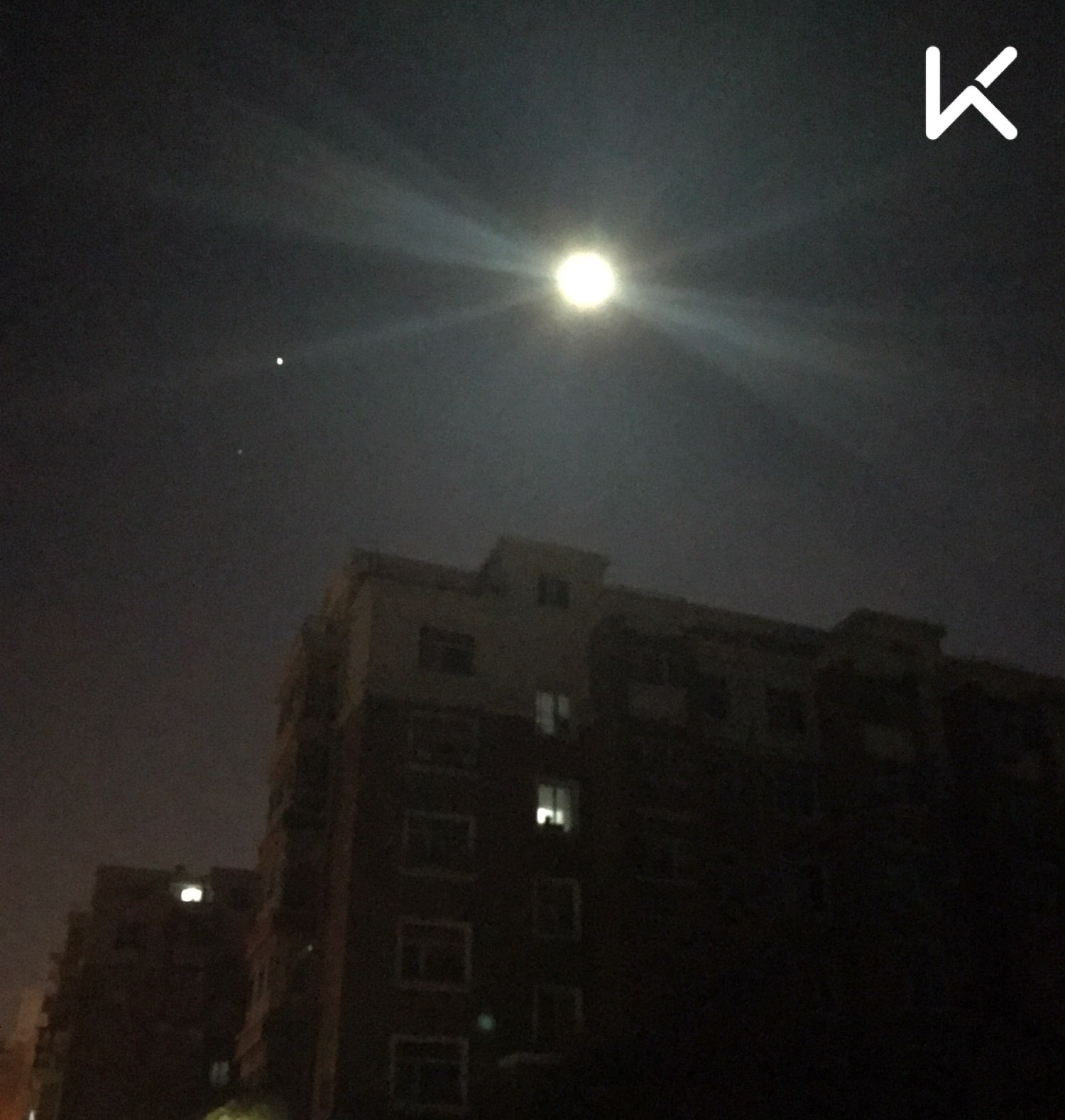 下班来一圈 星星和月亮 都很亮呀