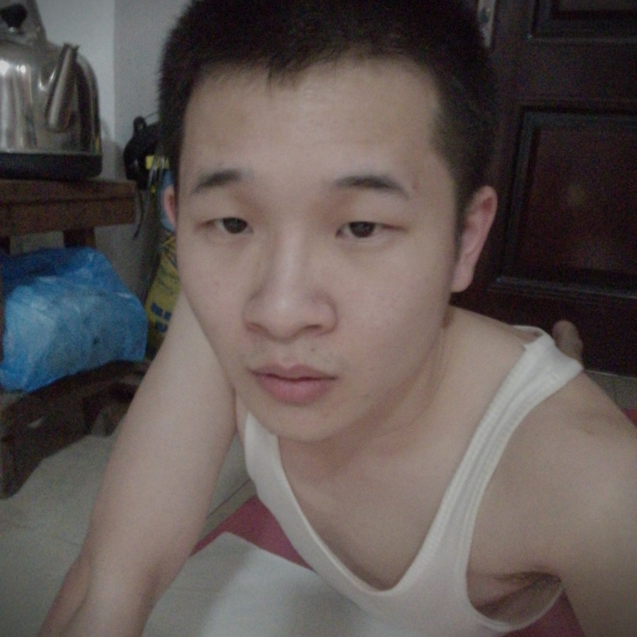我刚刚完成了腹肌撕裂者进阶训练,加入我一起运动吧!