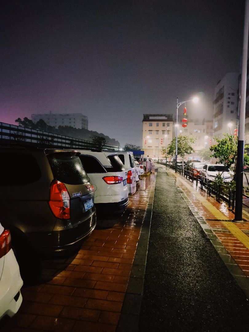 下毛毛雨,还是坚持跑几公里