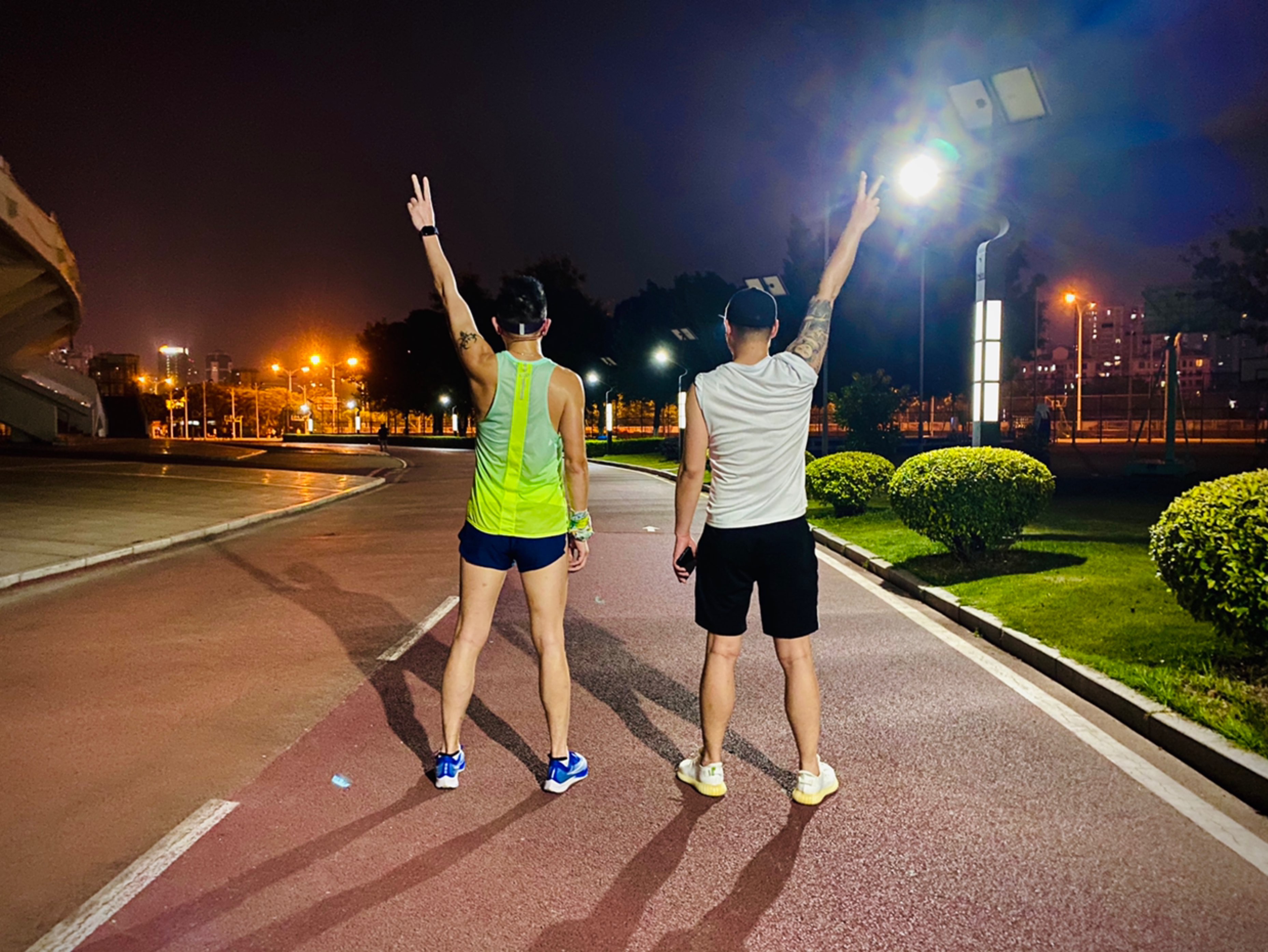 上海夜跑团体 DarkRunners：跑步的意义在于挑战自我 – NOWRE现客