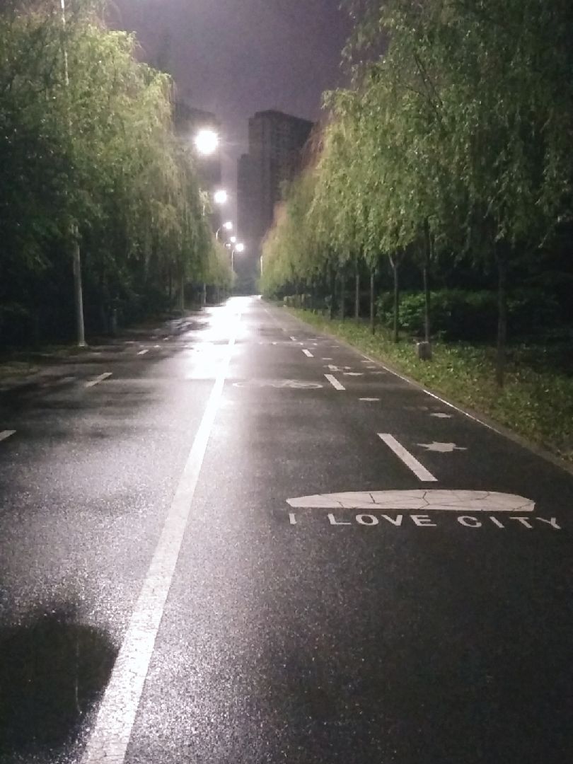 细雨蒙蒙的夜跑!