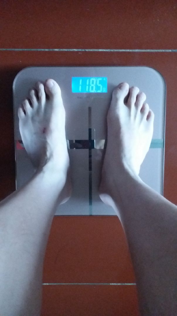健身塑形第102周,体重118.5斤(比上周上涨0.8斤),腰围