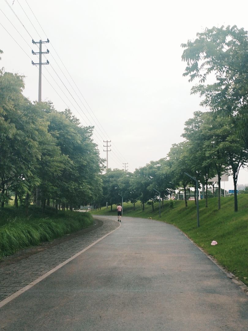 22公里, 32分15秒 早安,假期从晨跑开始[肌肉]