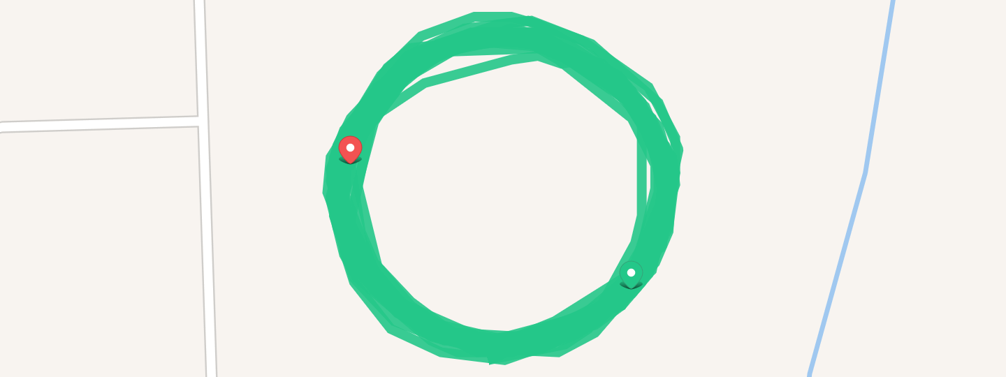 天气冷了~小区的广场就我一个人在坚持跑步~转圈圈结束~燃脂跑六公里~