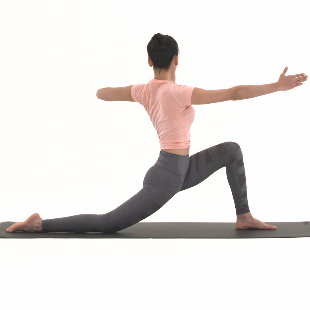 左侧动态新月式拉弓