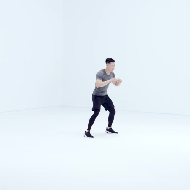 小幅度半蹲开合跳