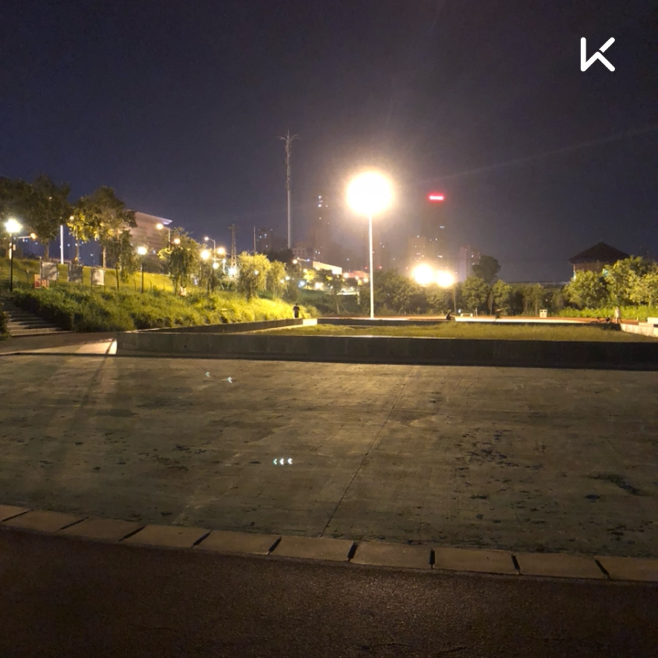 跑步夜景图片图片