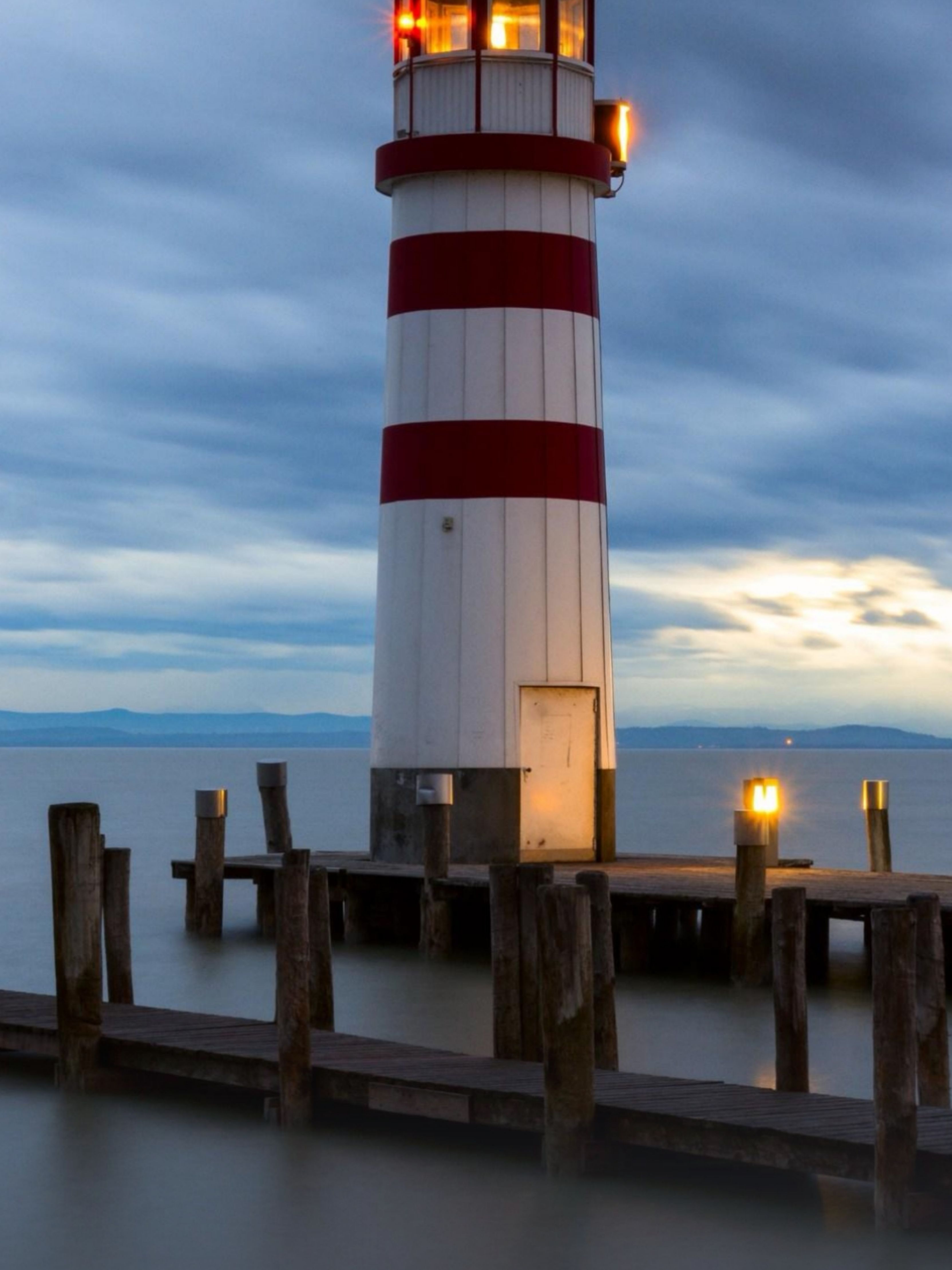 你的话是我脚前的灯,你的话是我路上的光.自律使我自由.加油!