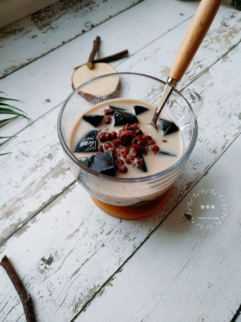 9292红豆牛奶烧仙草~红豆 牛奶 甜菊糖吃起来是红豆雪糕的味道