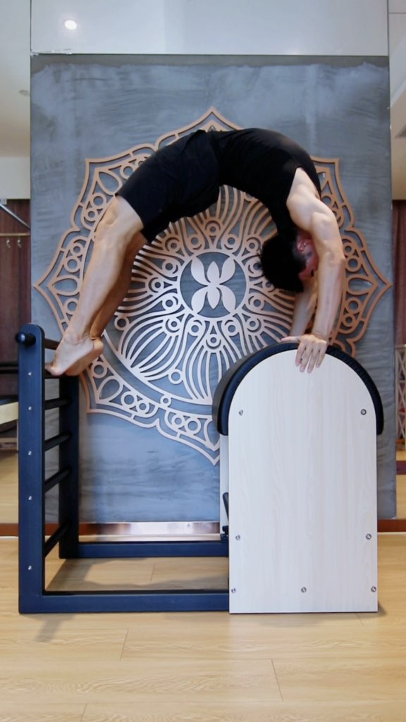 普拉提大器械之梯桶,脊柱有多灵活,身体就有多年轻.