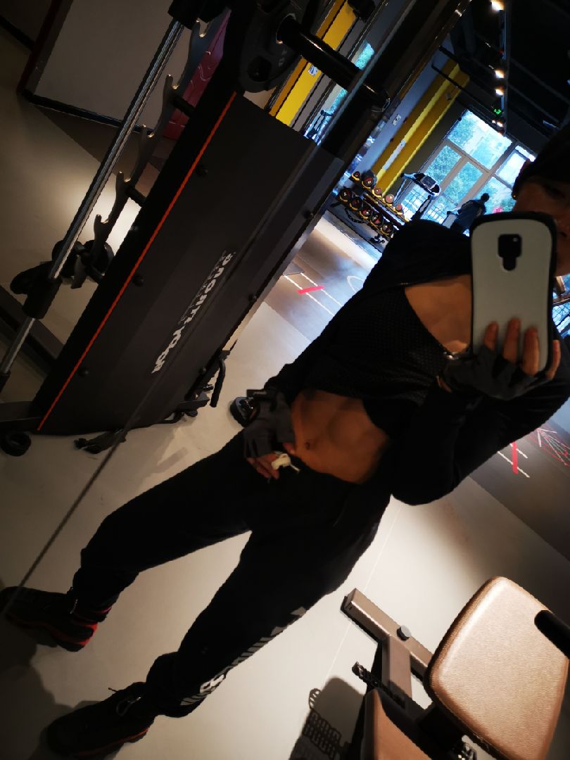 不得不说我肌肉的记忆明显强过脑花儿,因为家里有事歇了近一个月没练