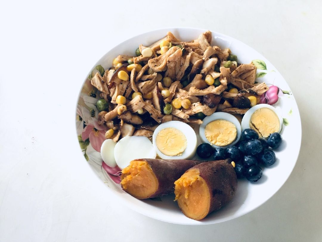 健身餐,小零食,生日礼物,每天锻炼的照片,融入生活的健身态度