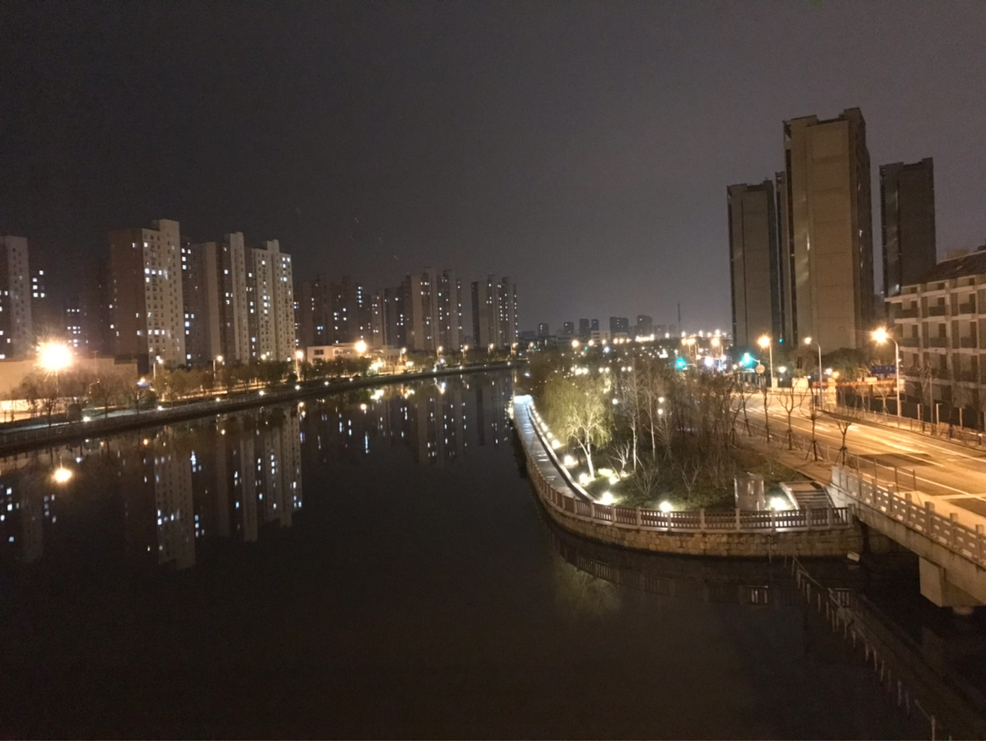 淀浦看晚（作者：胡振遐）