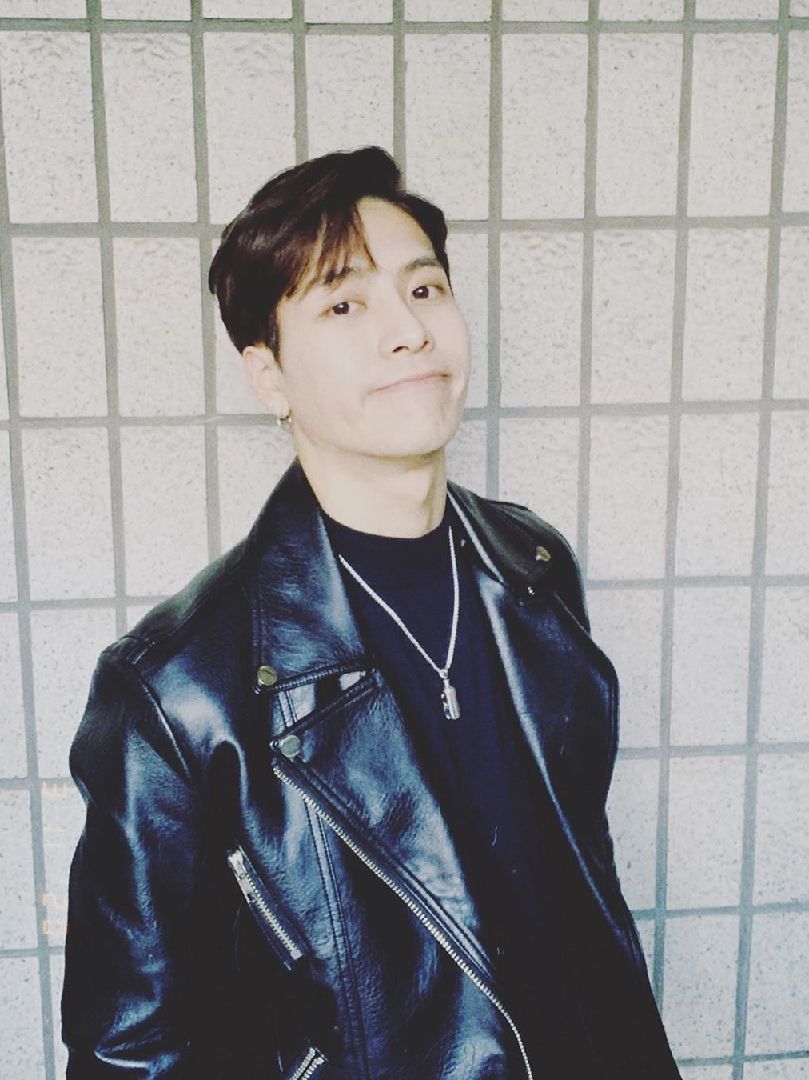 嘉嘉生日倒计时17天 下午ins直播了 赶上了最后的2