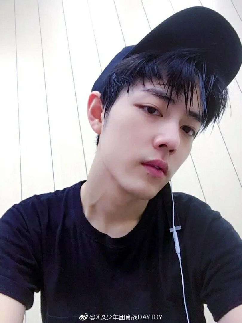 嘘 一直不知道我坚持下来的动力是什么就像蜗牛不知道