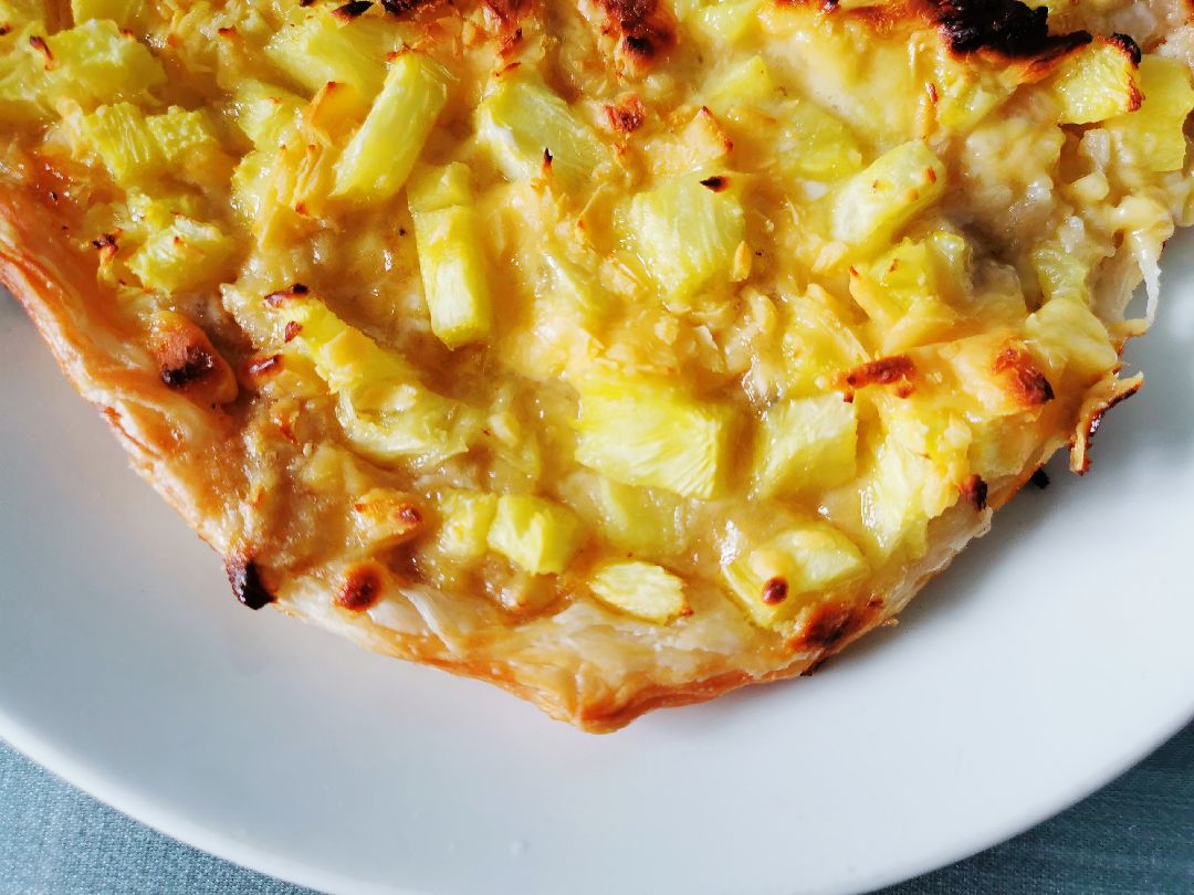 完成 驾驶员肩颈放松 第132次 手抓饼版 香蕉菠萝披萨,糊了一半,补