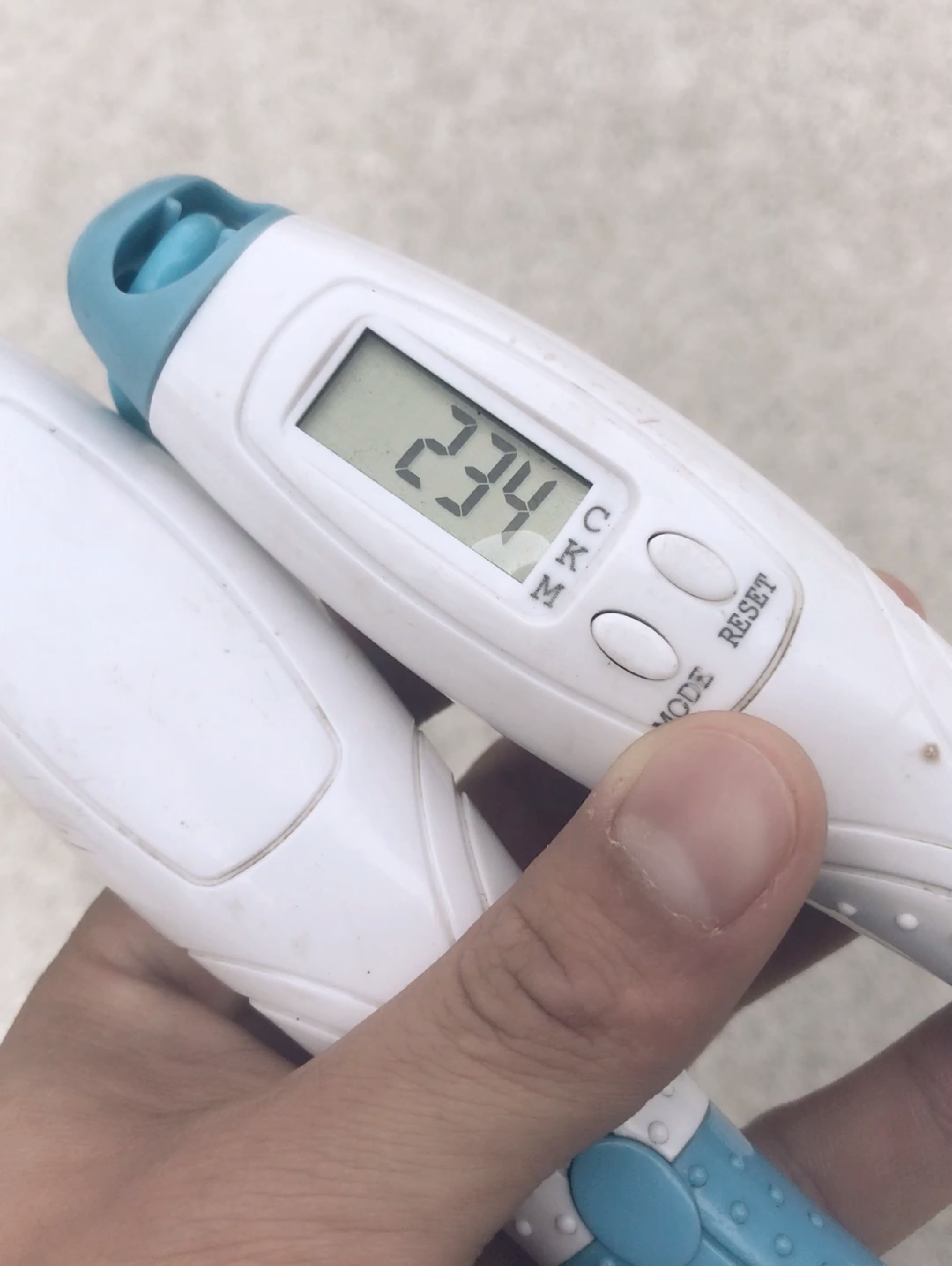 第三次成绩最好,下楼跳绳继续加油吧,这个计算器感觉不准了,第一次数