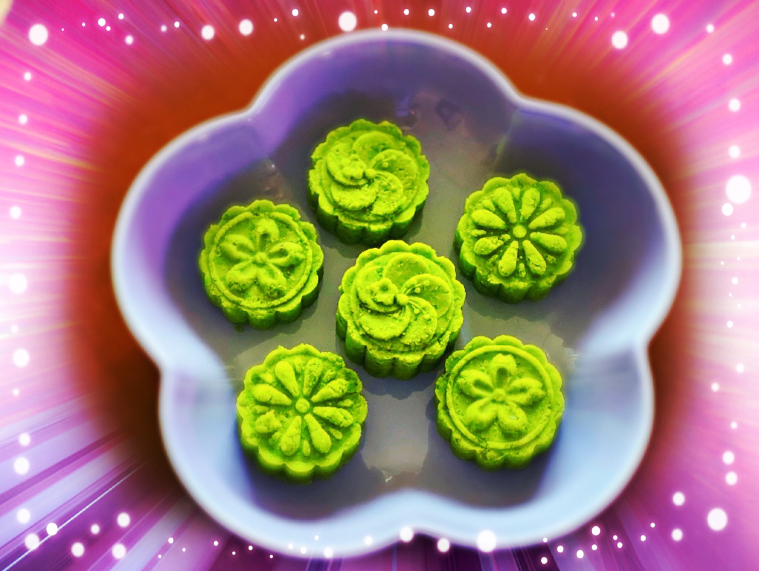 周末成功解锁满满都是春天气息的新鲜豌豆糕