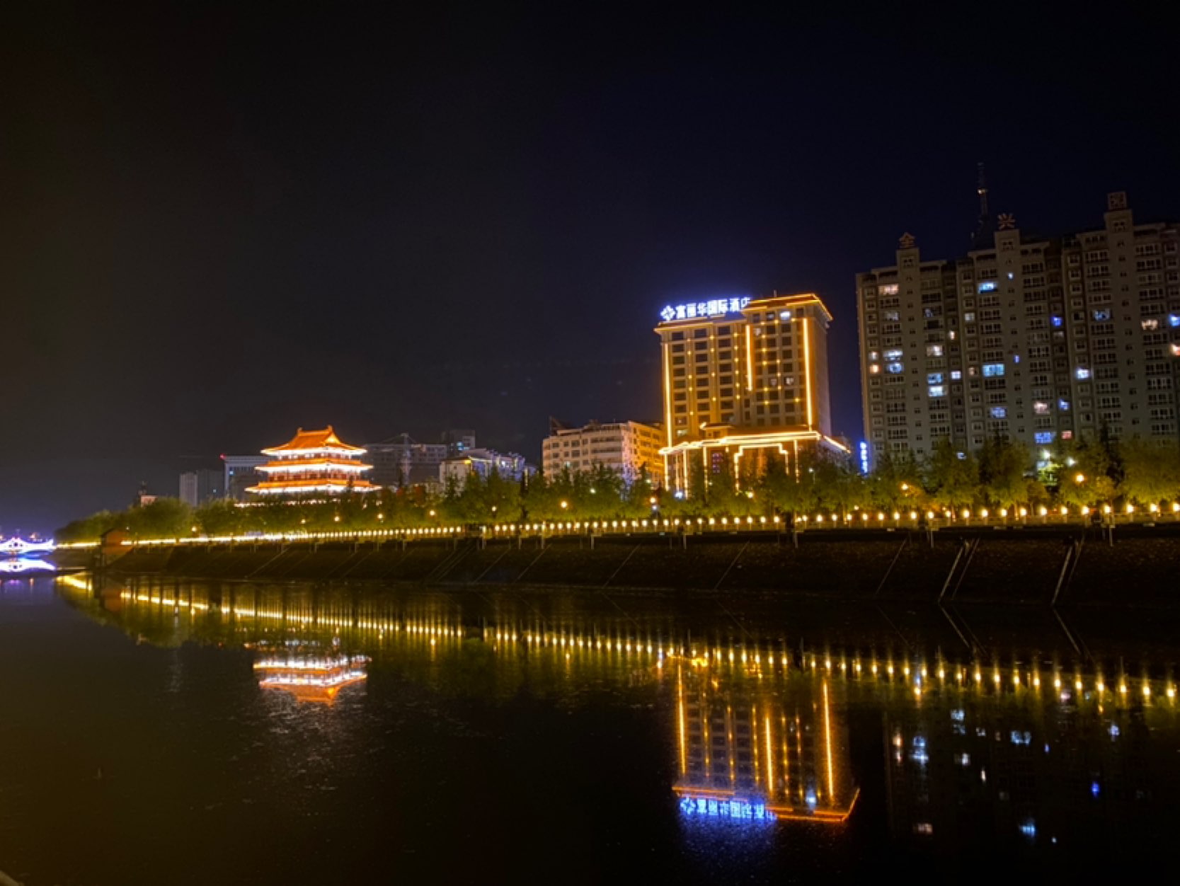 运气不太好的一天,以丹江边的夜跑美景结束过西峡进陕西,不一样的风土