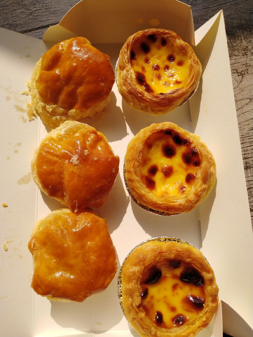 老婆饼蛋挞肉松包不知火都是好吃的