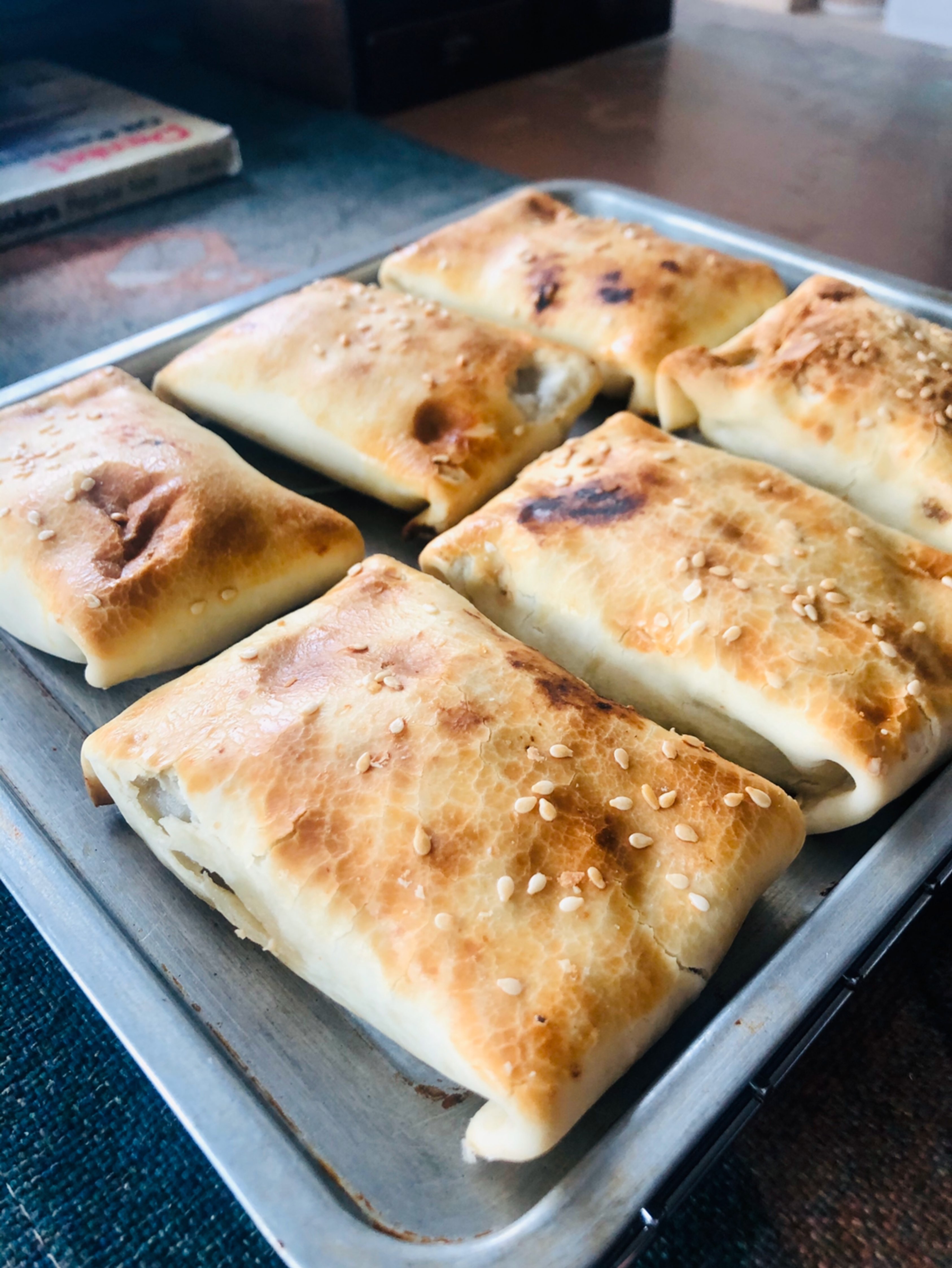 包子好吃脂难减[汗][汗]新疆羊肉烤包子,投食的人真的是减肥路上