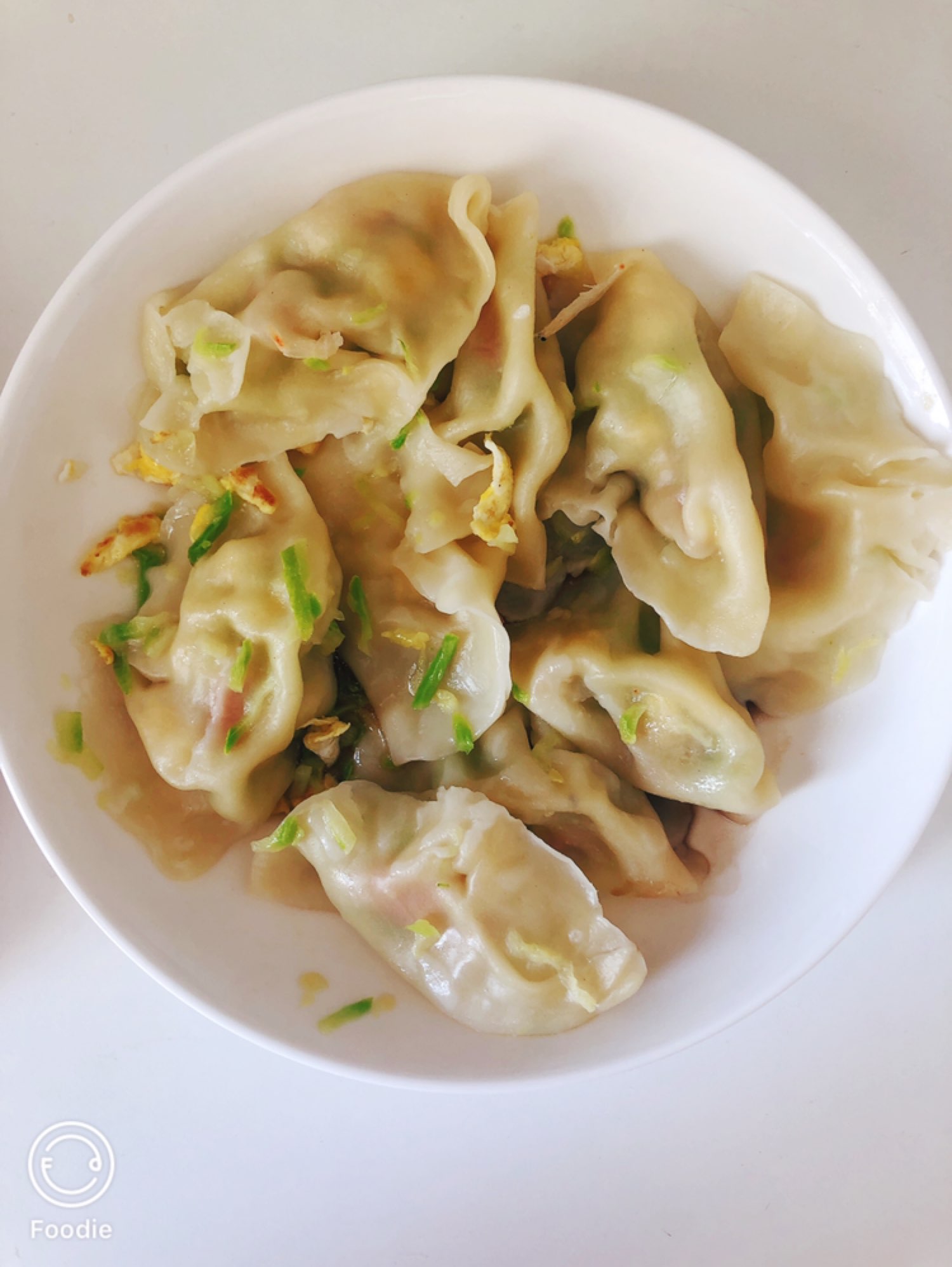 早餐香蕉酸奶吐司,午餐西葫芦鸡蛋水饺跟虾芦笋,晚餐突然想吃火鸡面