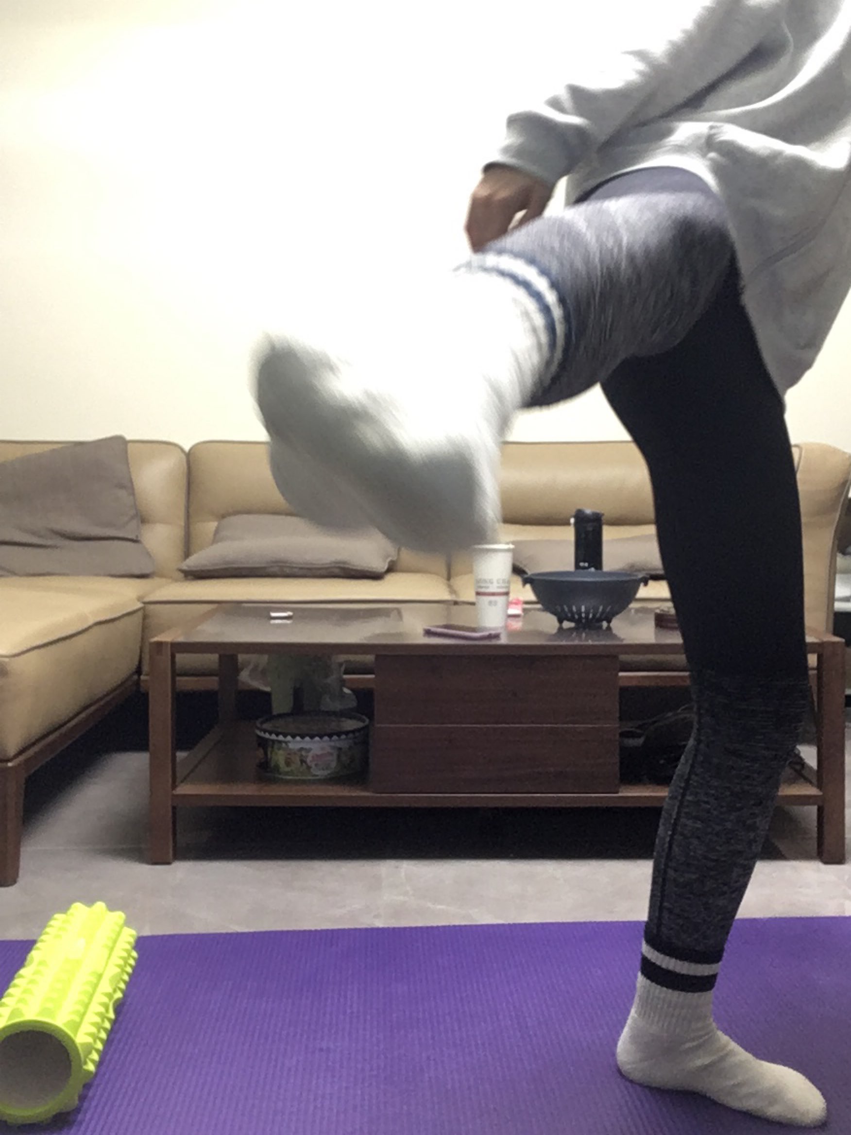 吃我一臭脚 体重!