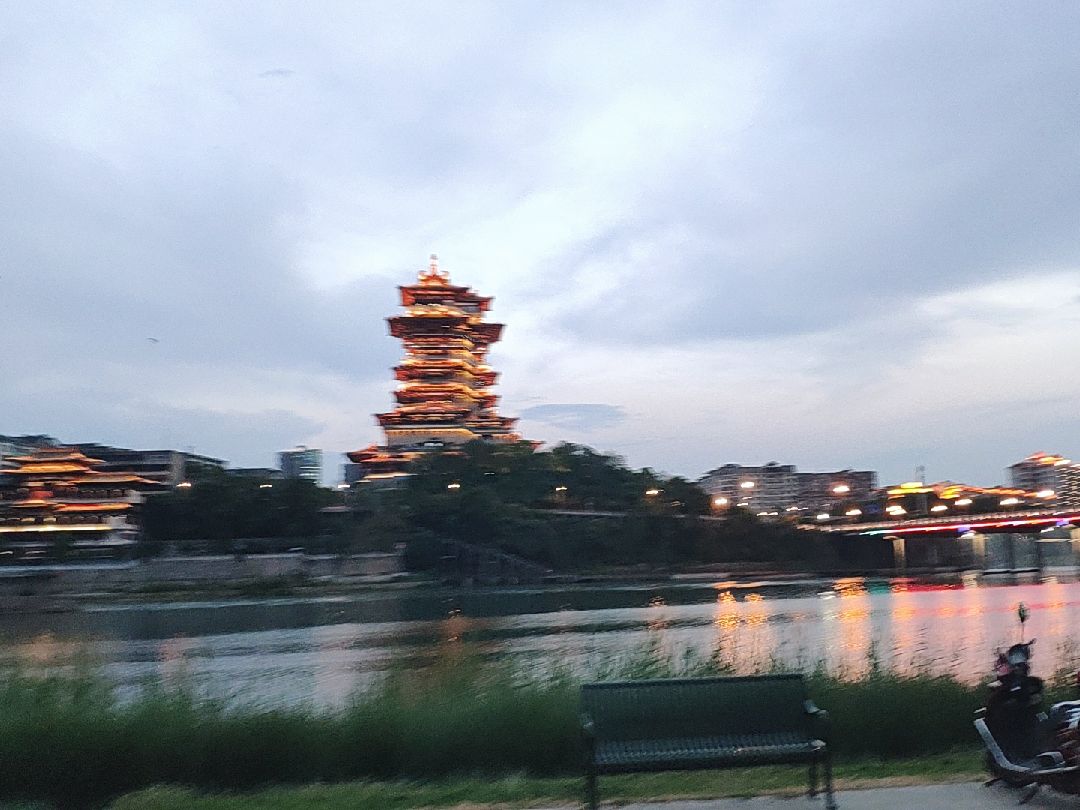 0公里, 1小时0分22秒  完成 涪城区青年广场滨江步道  开启跑步实况