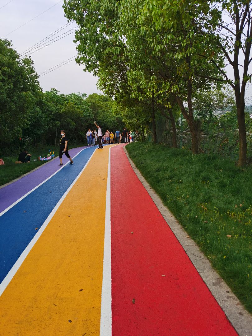 彩虹跑道