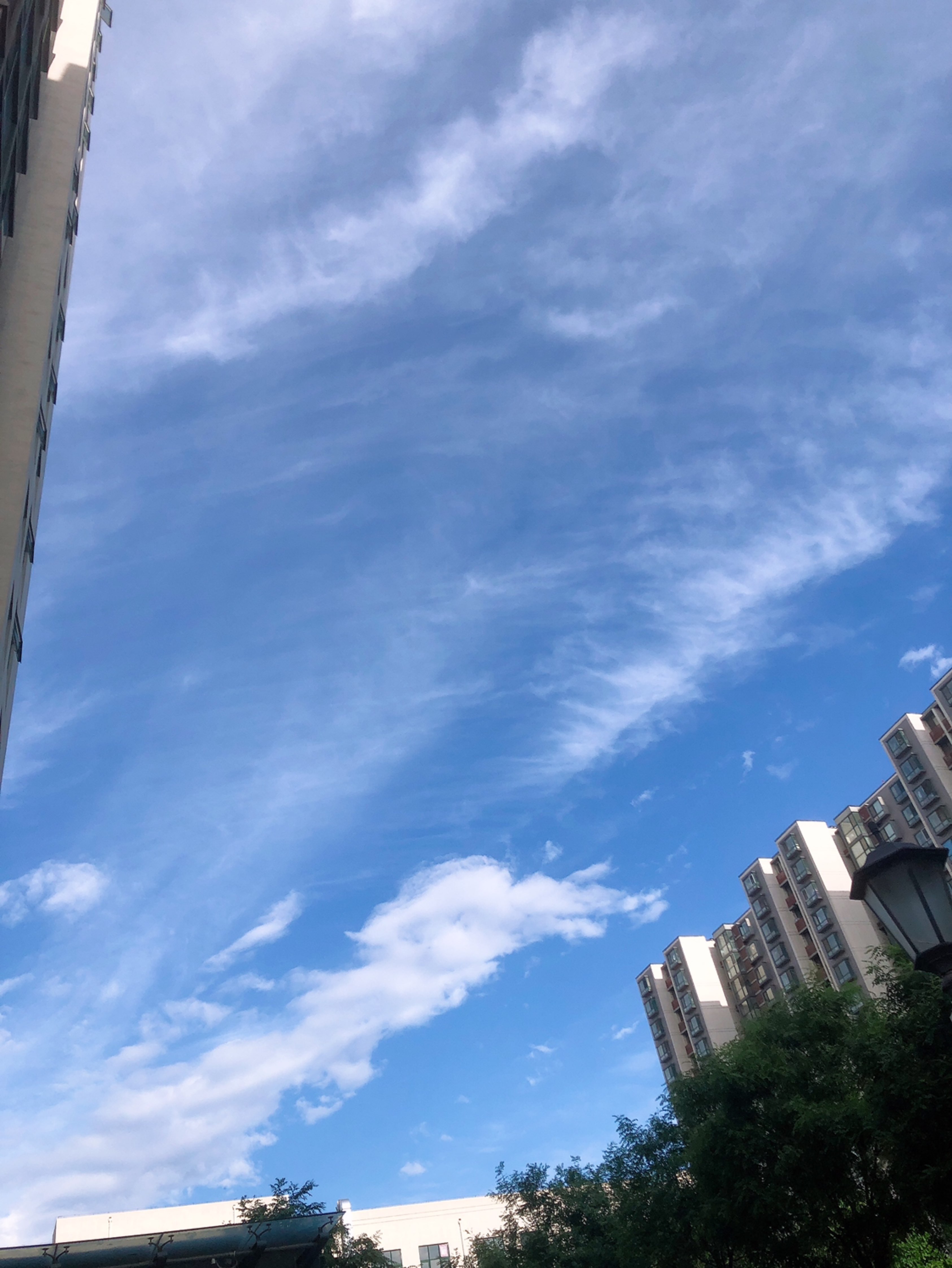 晴空万里的早晨,打卡五公里