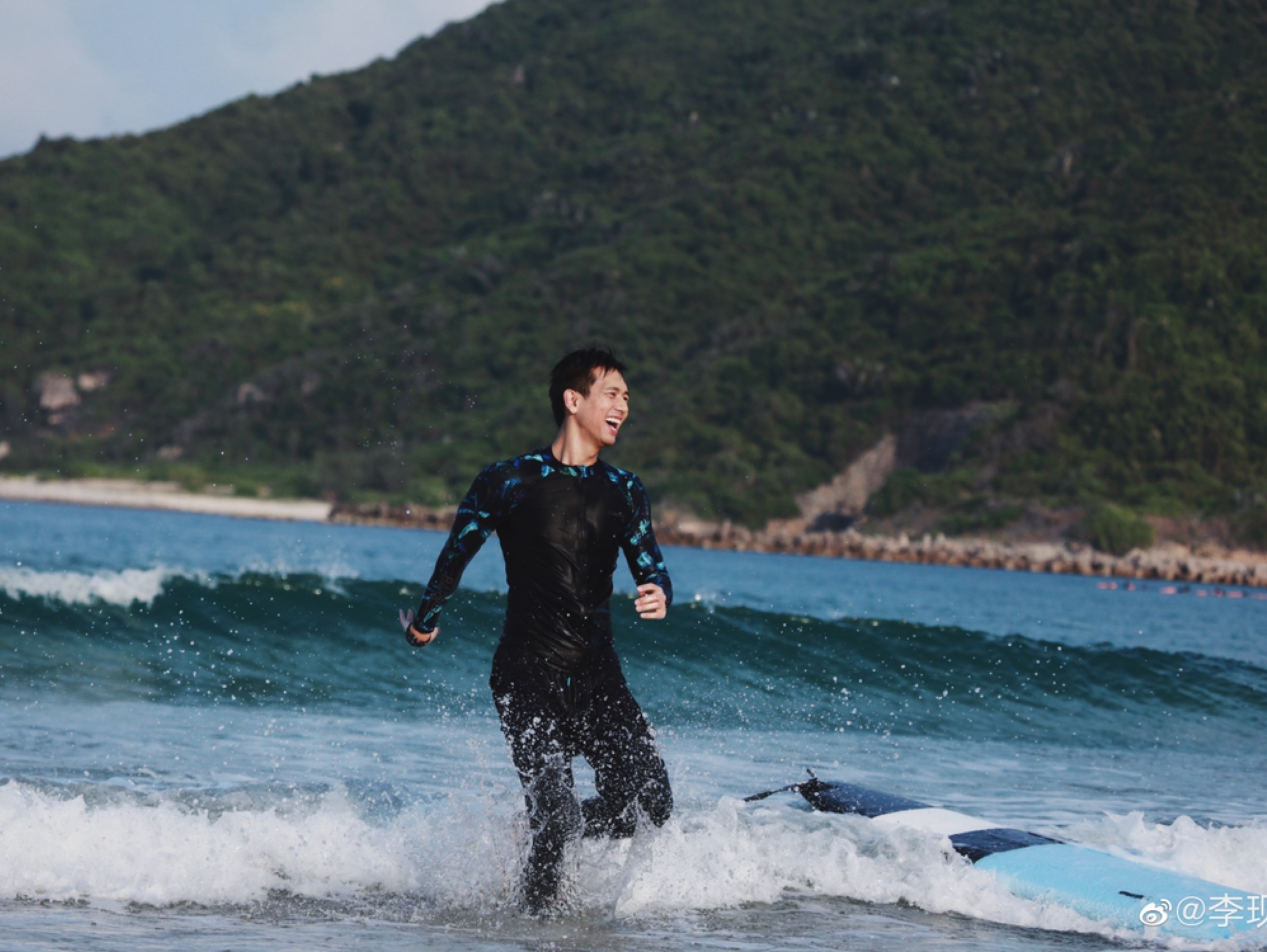 完成 李现 hiit 燃脂挑战 第115次 115 103,分享李帅鲜照!