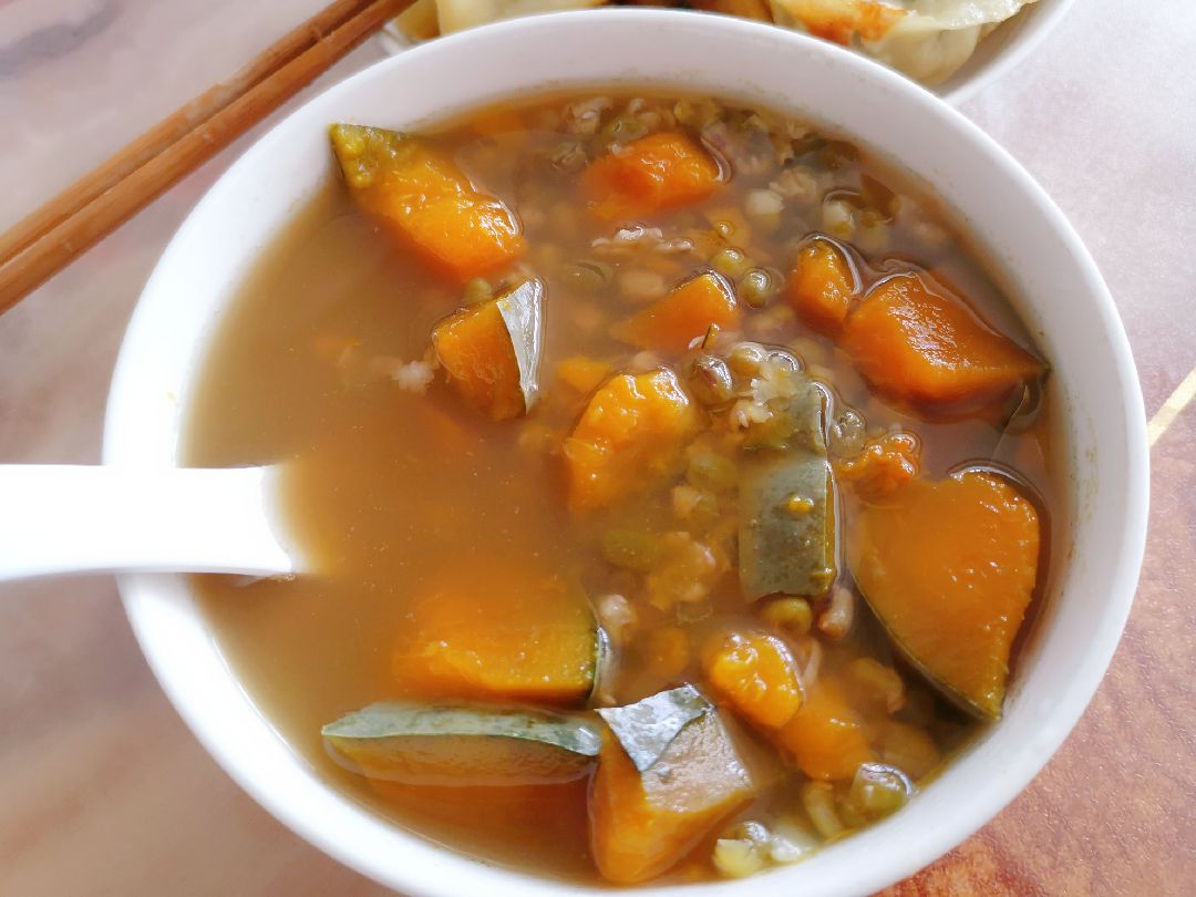 板栗南瓜绿豆汤,消暑又好喝呀
