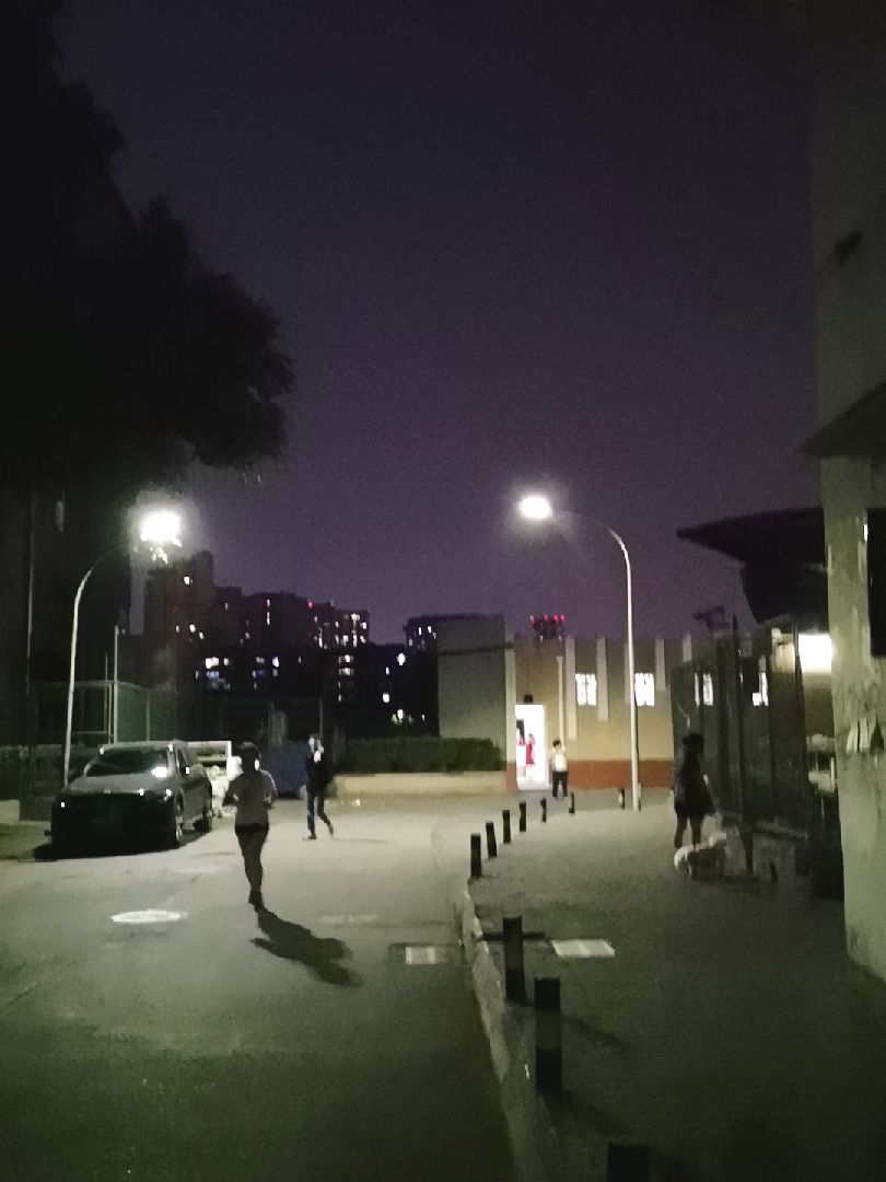 紀念第一次繞學校夜跑,原來之前辜負了那麼多美景