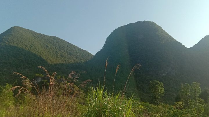 有木有觉得山的形状像什么?