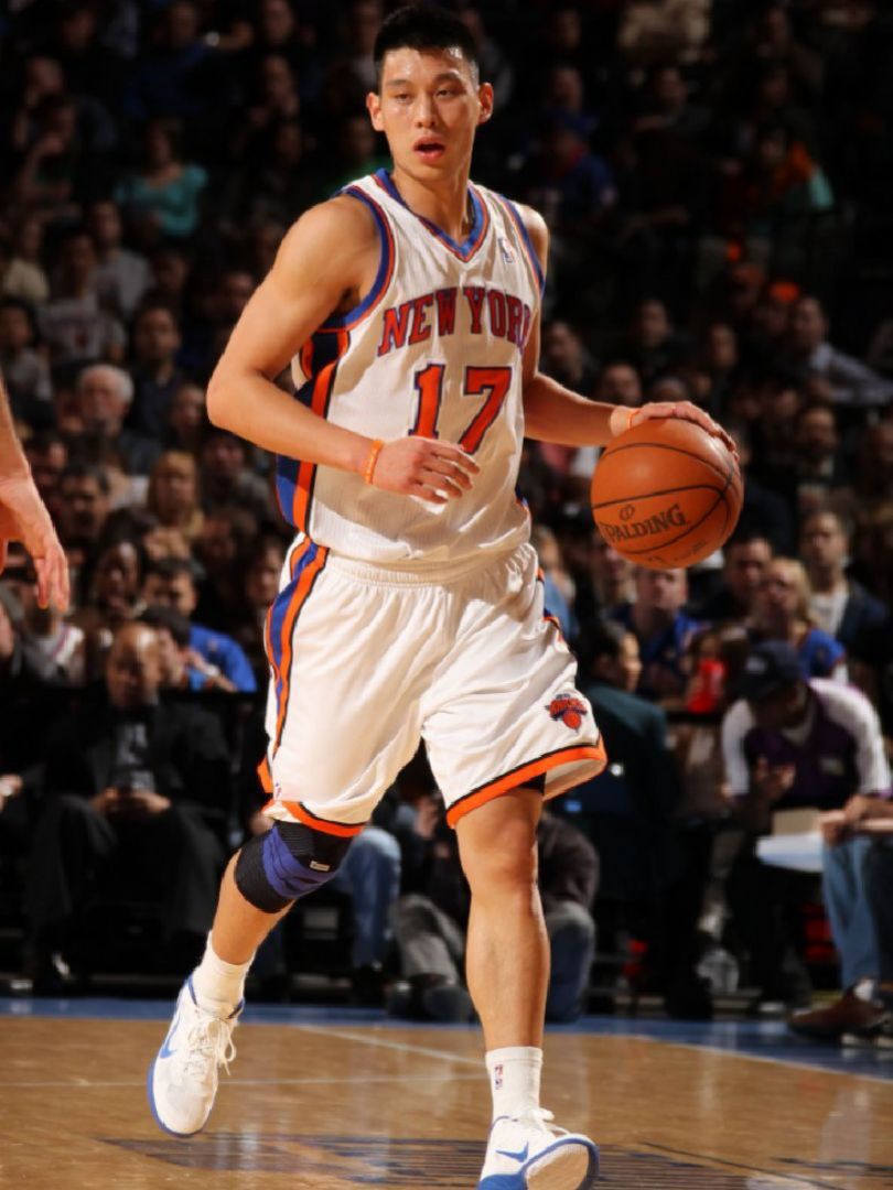 完成 篮球弹跳 · 爆发力 第15次  用 live 模式实时分享健身进展