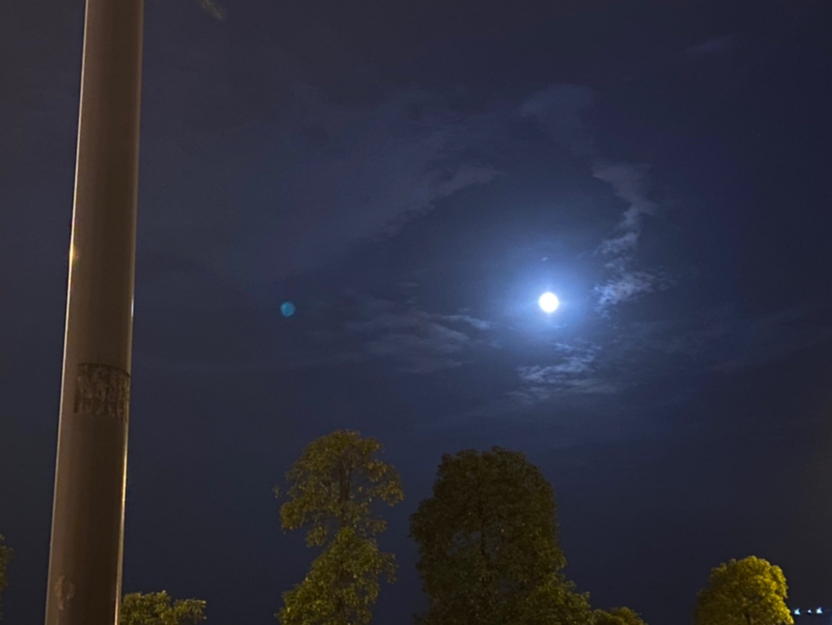 今天的月亮太美了叭,打卡第三天