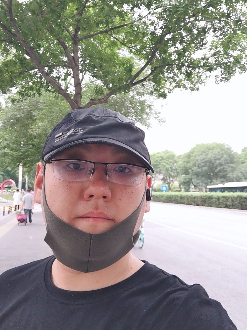 口罩可以挡住我的双下巴
