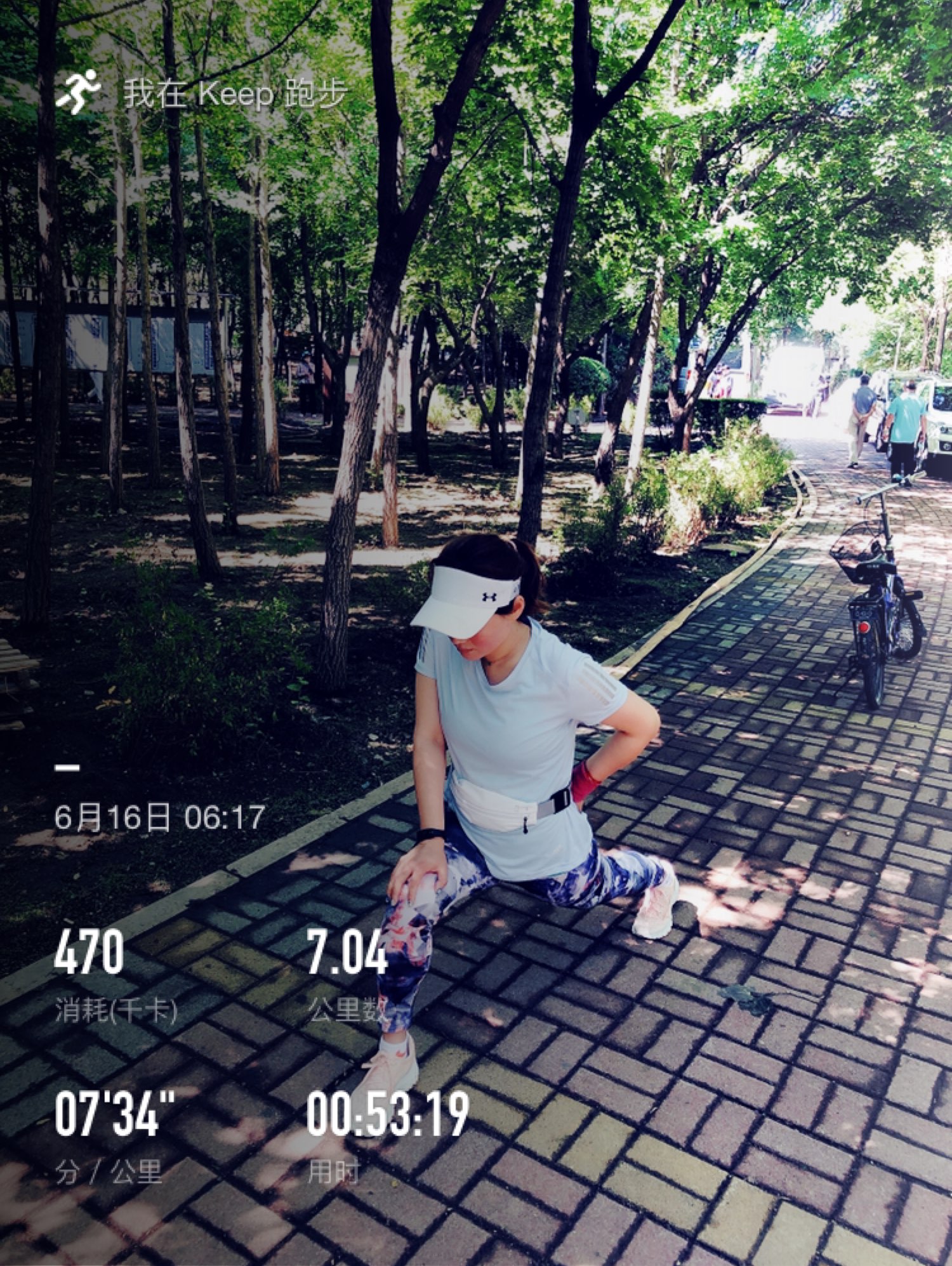 晨跑七公里,晨光中的小区,光影的变化像一曲和谐的乐章,为我伴奏!