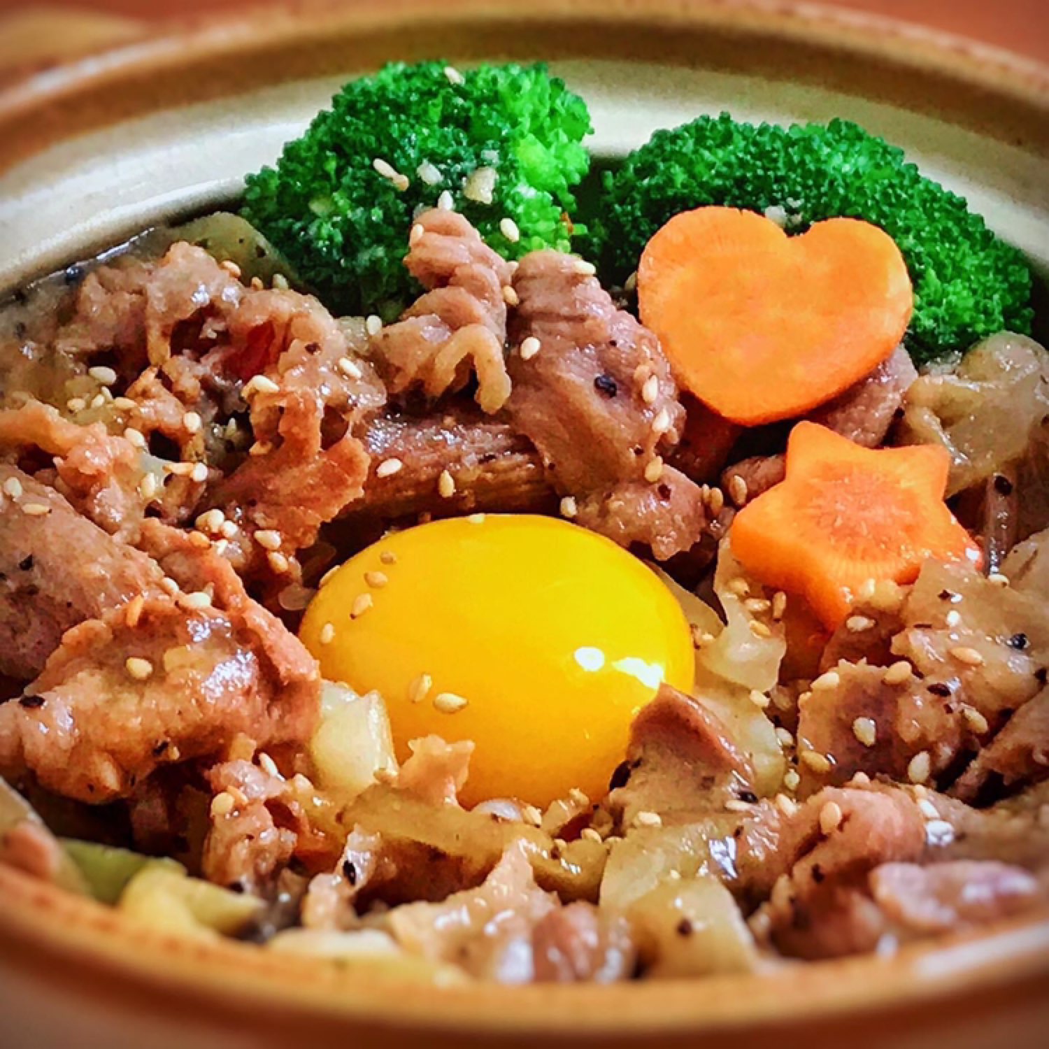 今天来做一个健康版的gyūdon (japanese beef bowl, 日式牛丼饭)