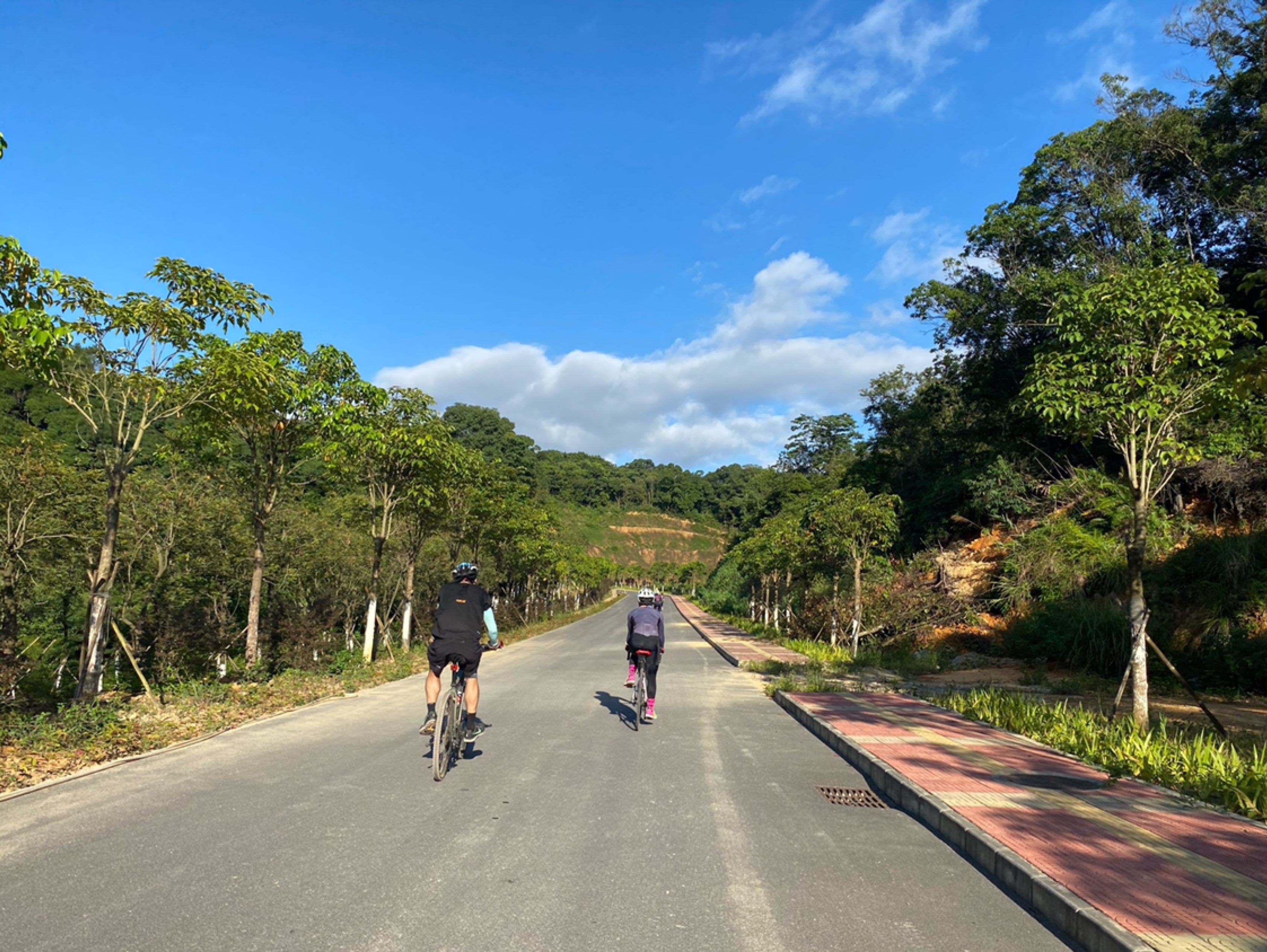 上坡,下坡,骄阳,尘埃,快残啦!