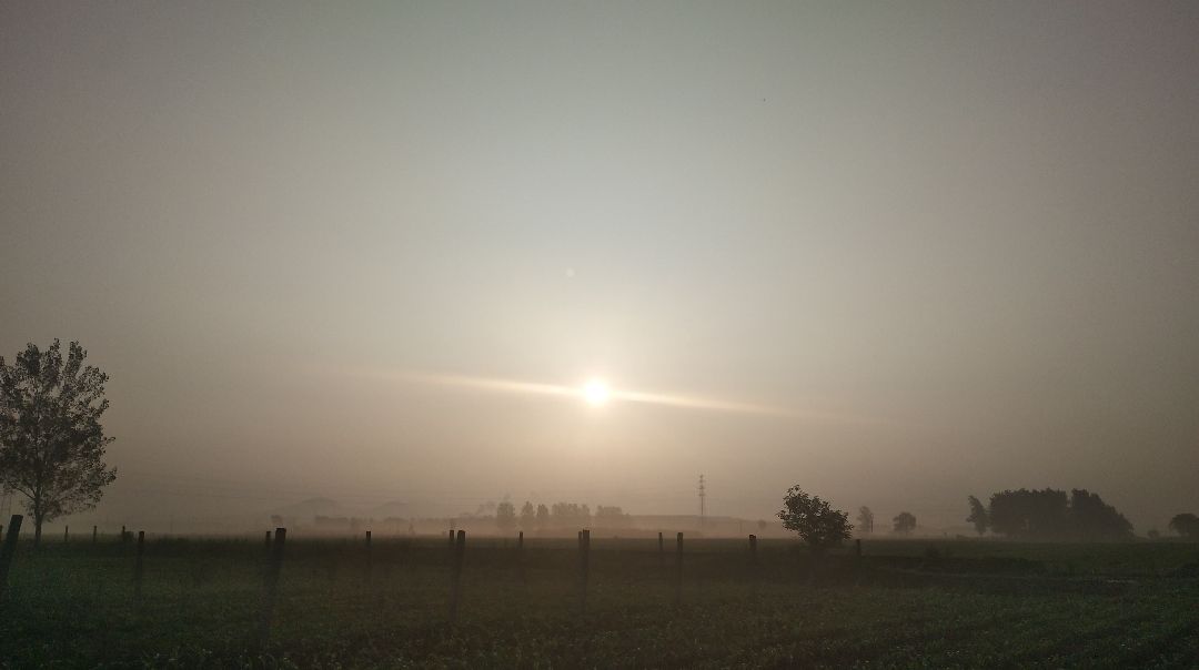 阳光终会冲破雾霾