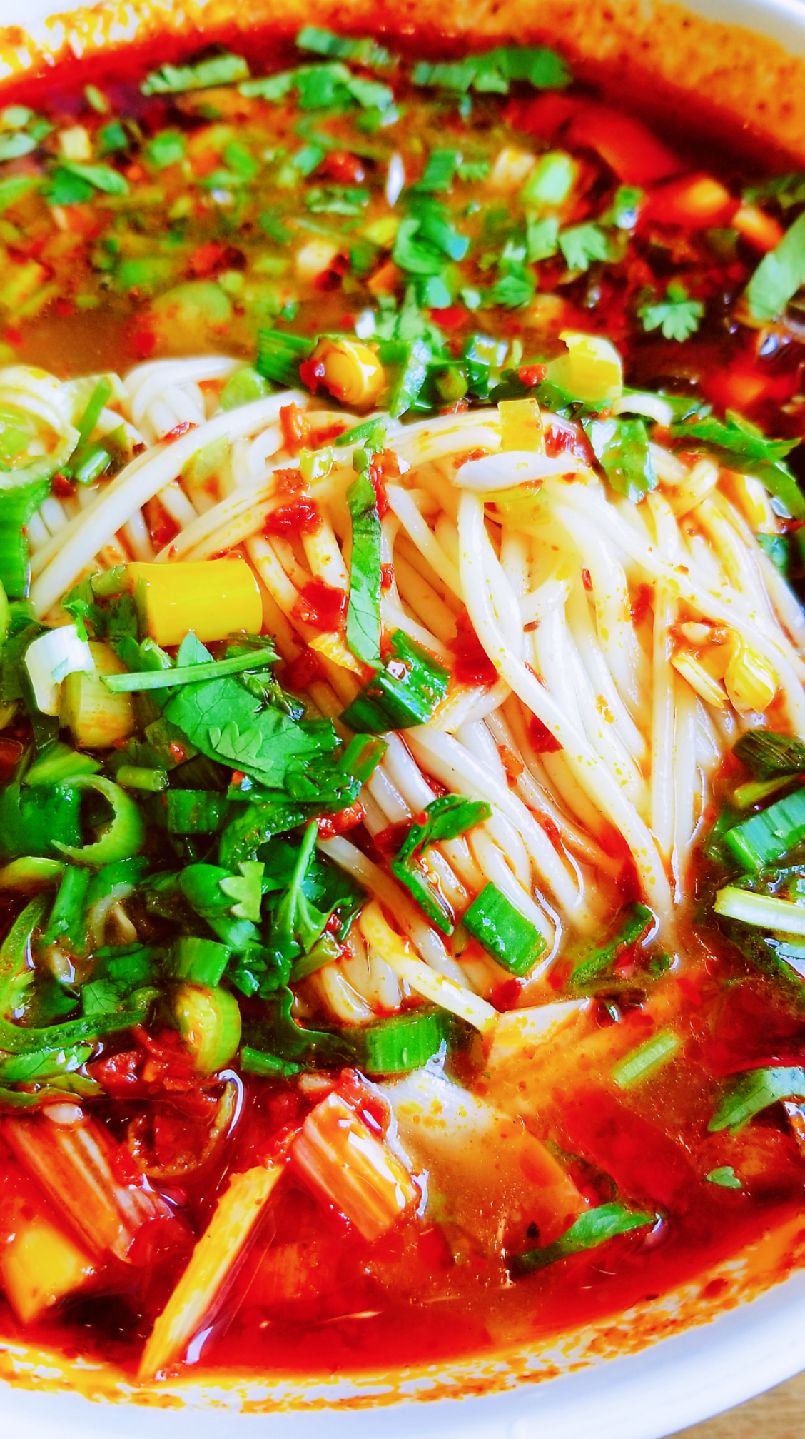 网红红油拉面打卡