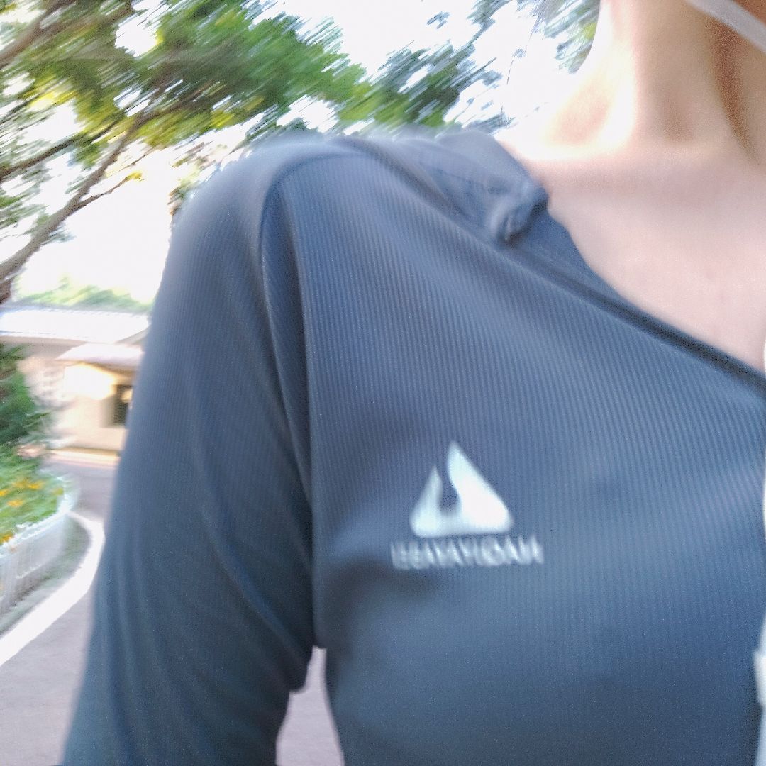 跑步休息间歇 随便拍了一下 发现疫情在家吃没的锁骨 回来了