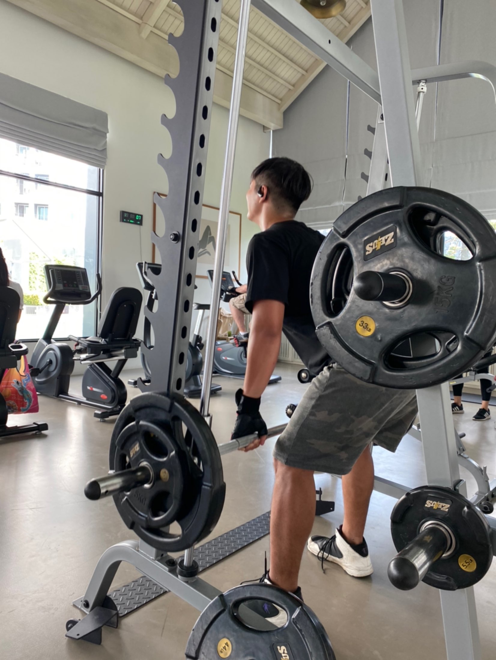 1x8 时长 21 分钟 燃脂 66 千卡开始训练 精彩动态 瑜伽小白跟着keep