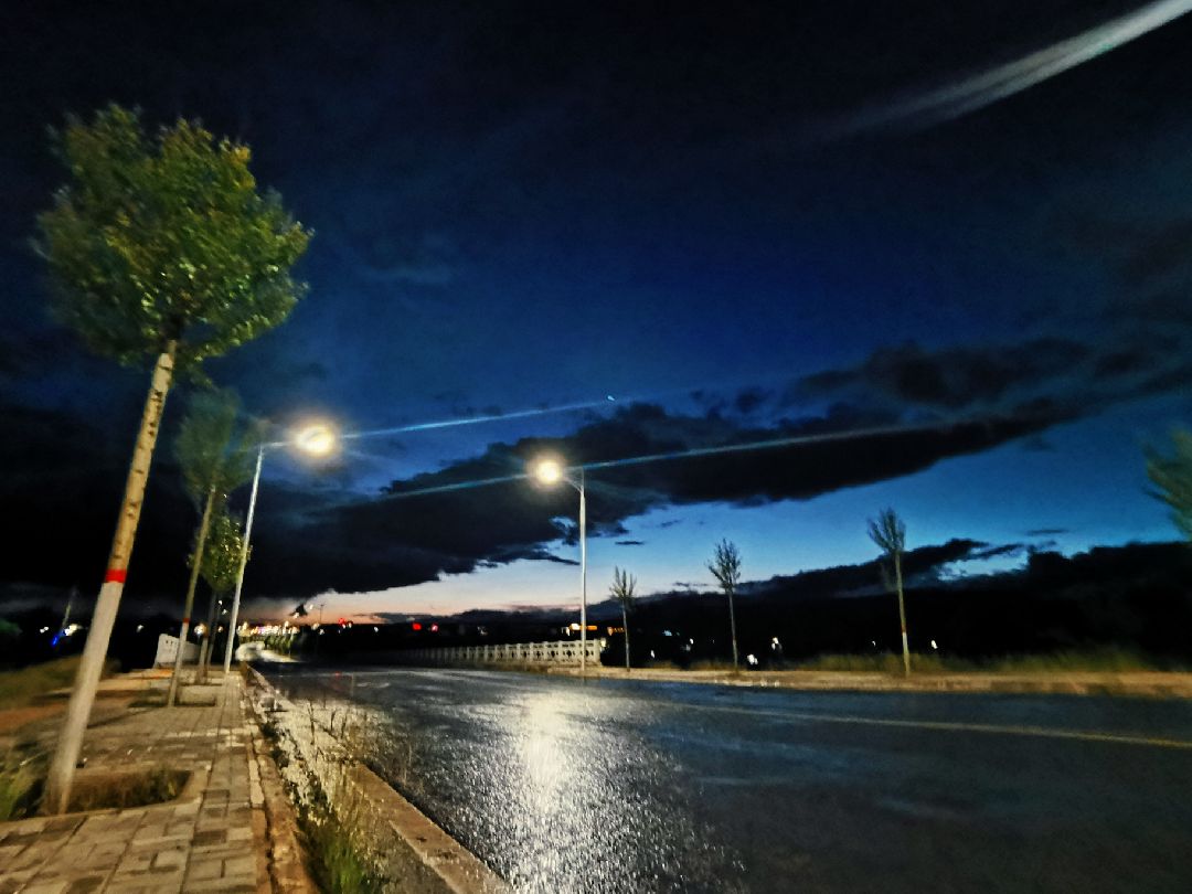 又是雷雨后啦还是很美夏天