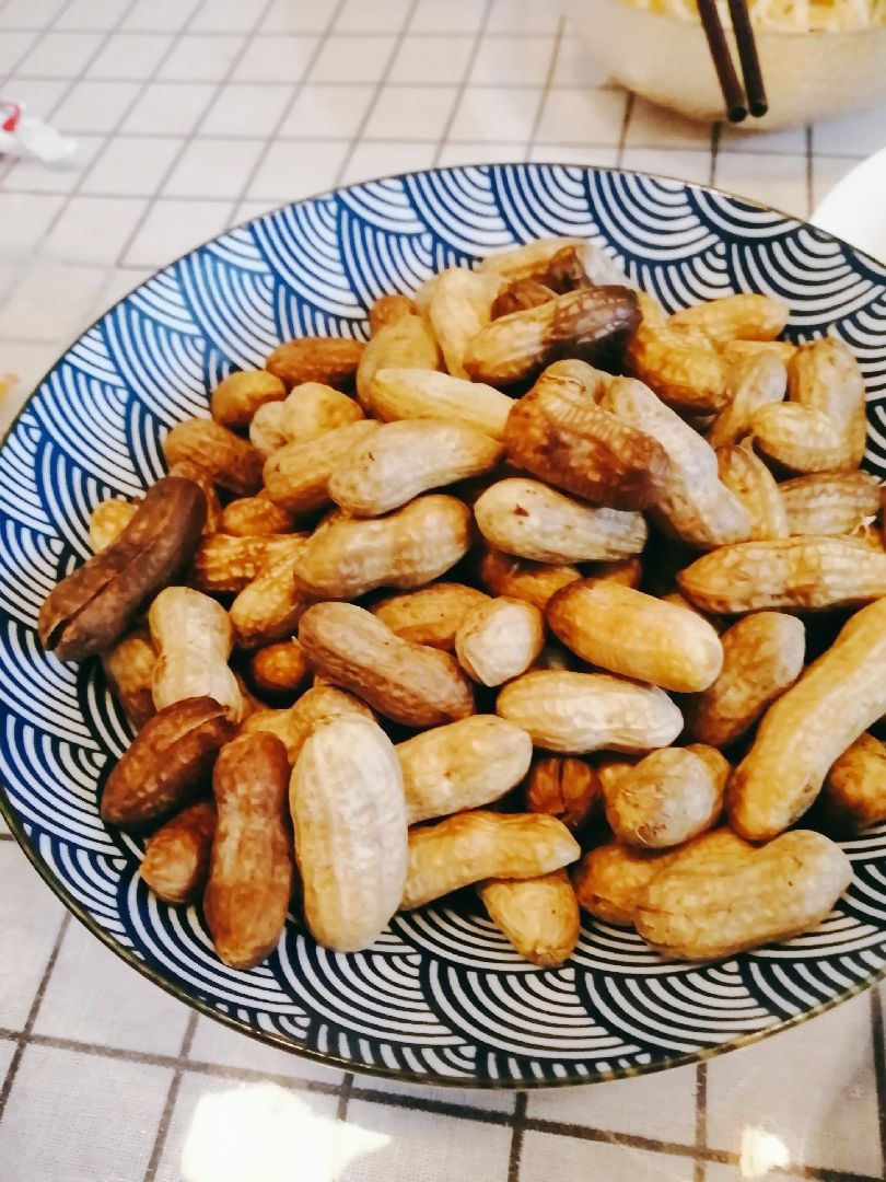 葱油拌面,凉菜,煮花生