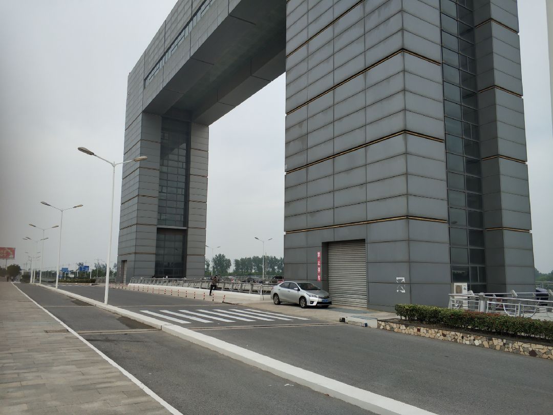 乘着今天多云明天会下雨,依旧骑了一趟京江路,下午