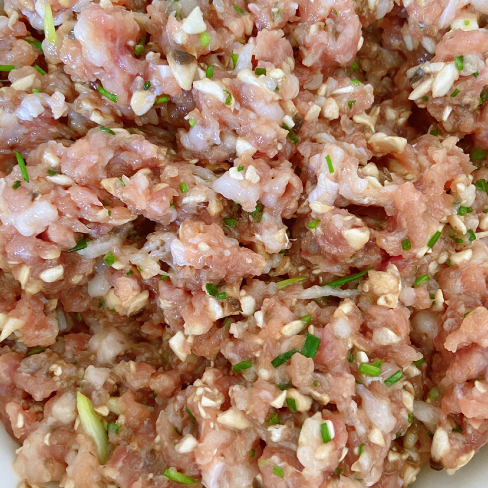 六月六熬猪油,拌馅料,包馄饨,吃馄饨