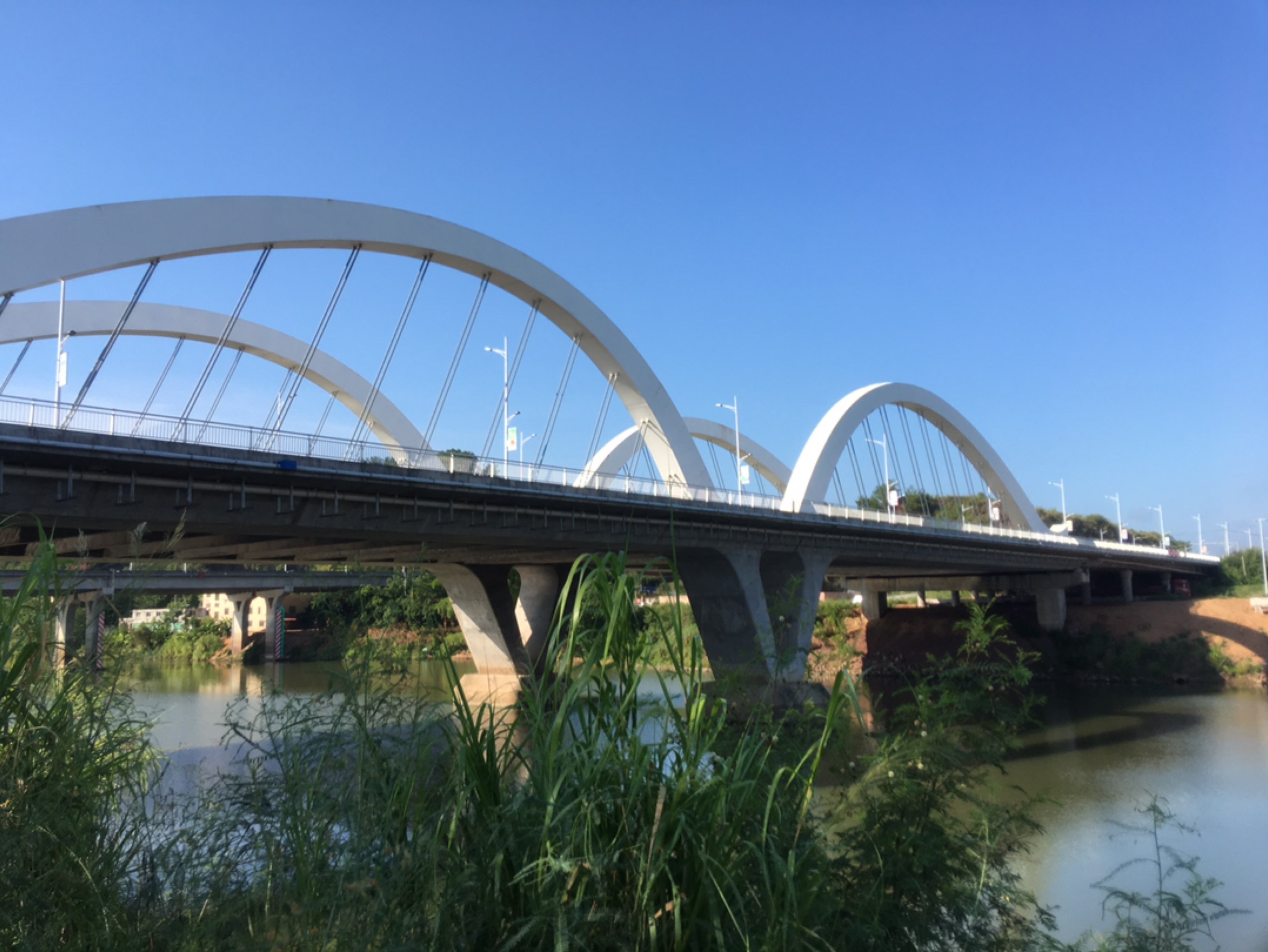 嘉应大桥(封闭一年一个月施工)→剑英纪念大桥→德龙大桥梅江桥