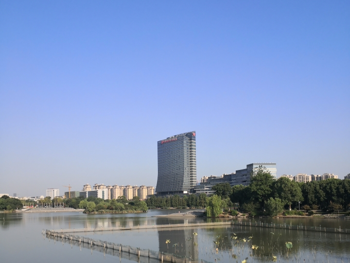 南浔金象湖公园跑步,天气太热了